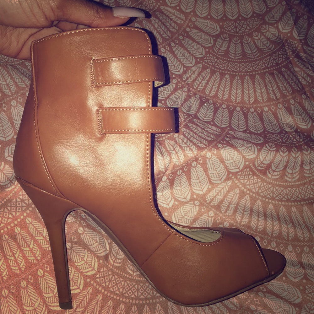Double strap heels